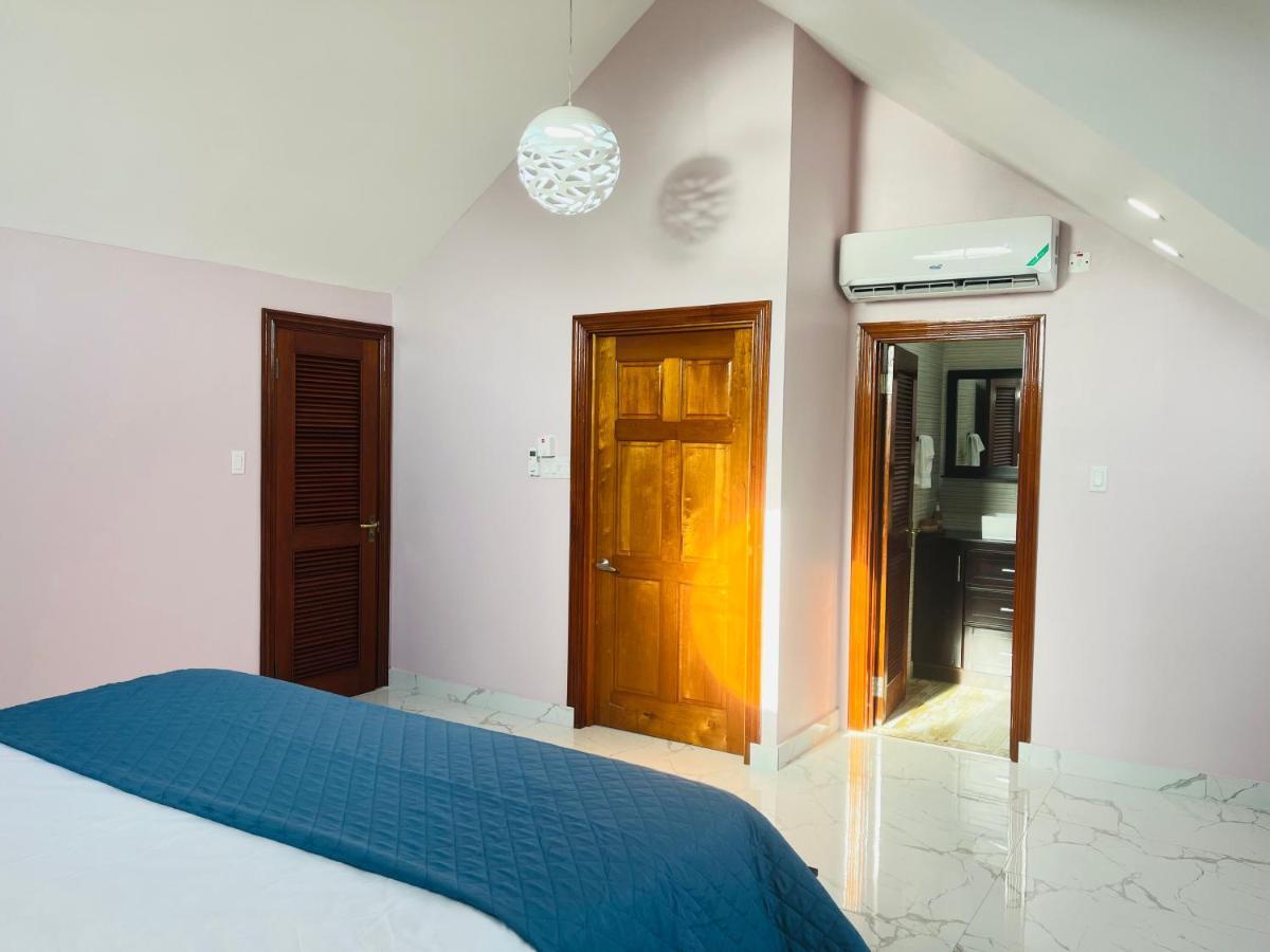 Luxury Apartments And Rooms,The Lagoons モンテゴ・ベイ エクステリア 写真
