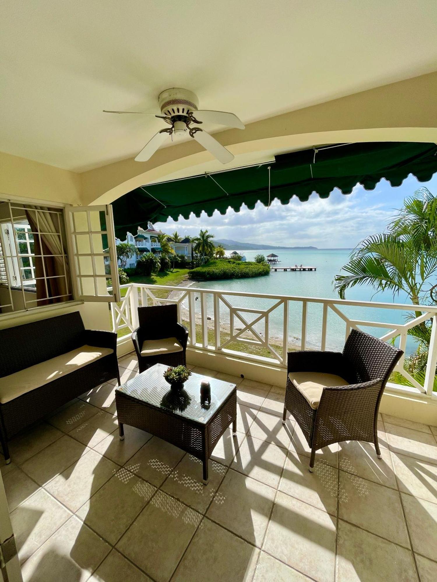 Luxury Apartments And Rooms,The Lagoons モンテゴ・ベイ エクステリア 写真