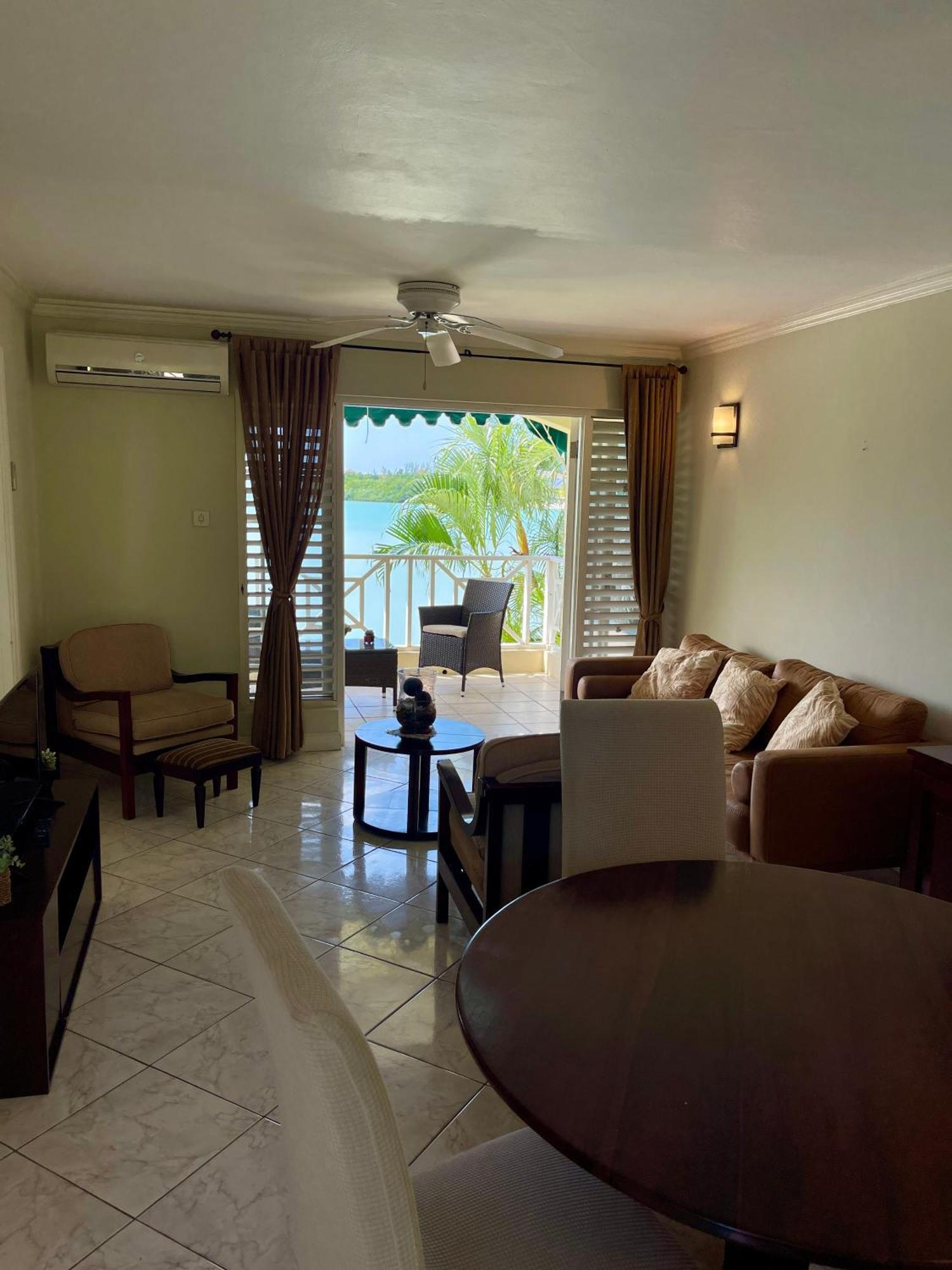 Luxury Apartments And Rooms,The Lagoons モンテゴ・ベイ エクステリア 写真