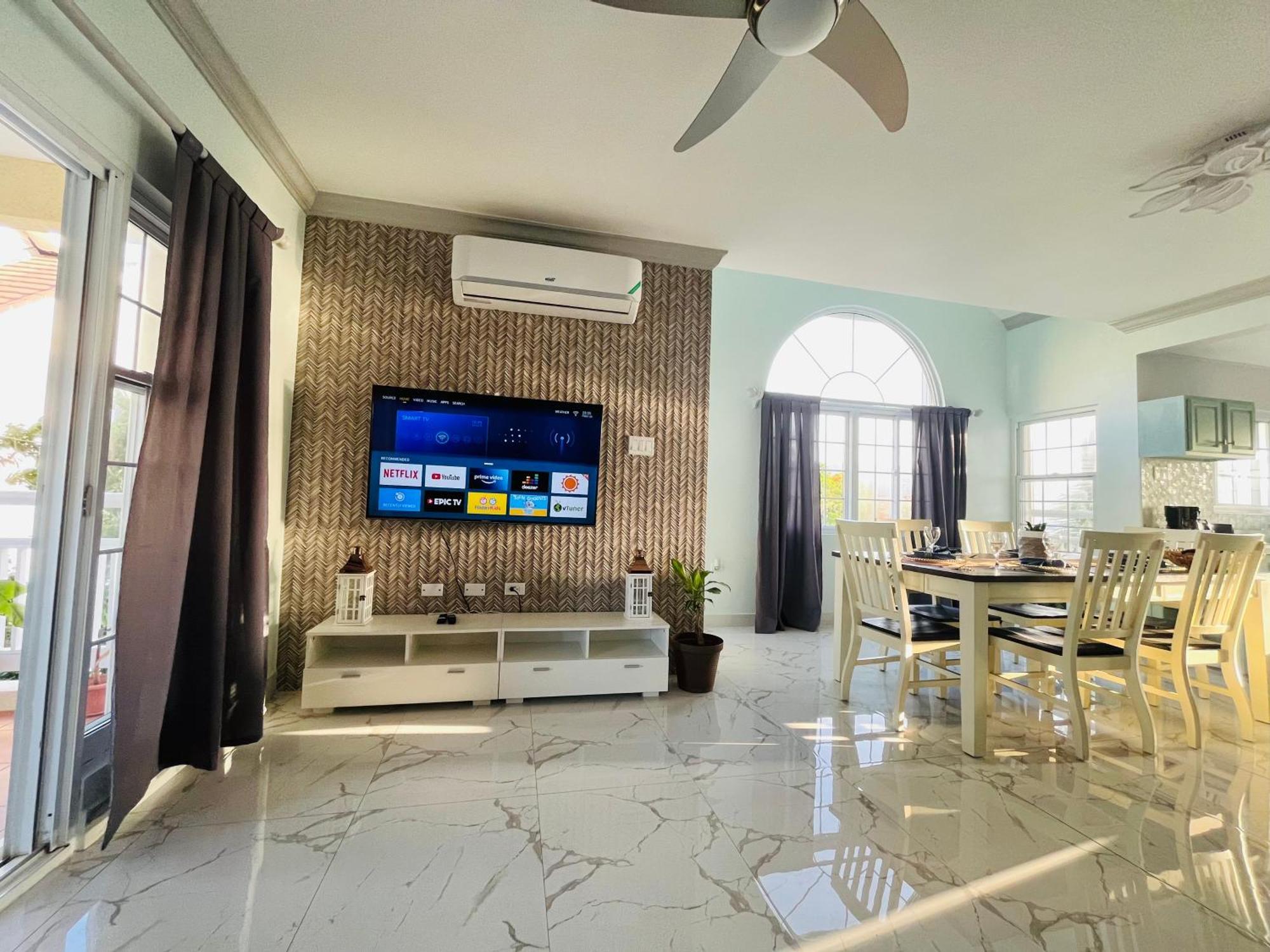 Luxury Apartments And Rooms,The Lagoons モンテゴ・ベイ エクステリア 写真