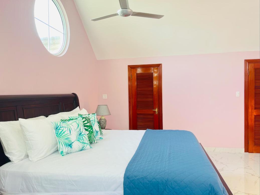 Luxury Apartments And Rooms,The Lagoons モンテゴ・ベイ エクステリア 写真
