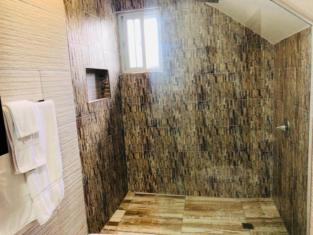 Luxury Apartments And Rooms,The Lagoons モンテゴ・ベイ エクステリア 写真